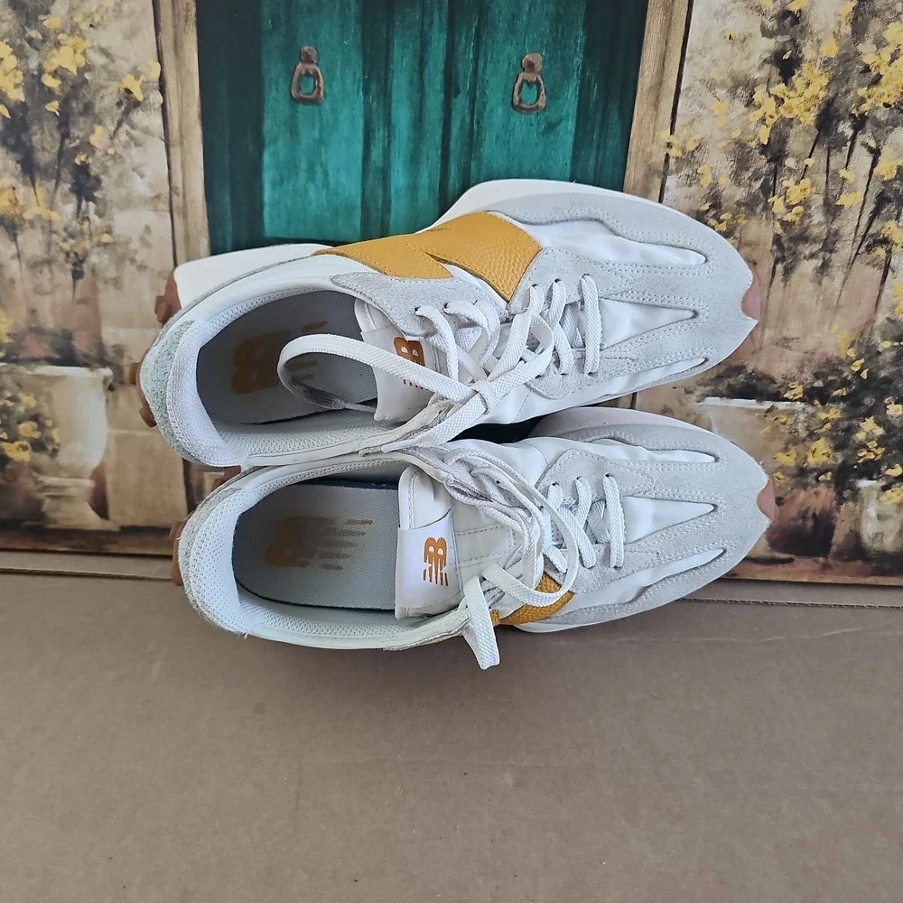 Women's Size 9 B  New Balance 327 WS327BY Sea Salt Golden Hour Gum Running Shoes - Picture 7 of 9
